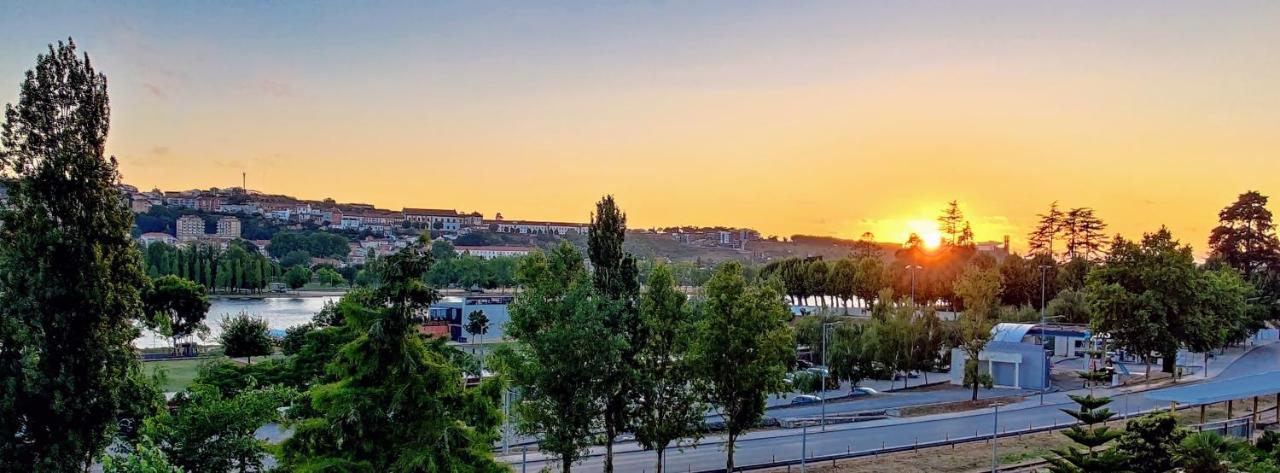 Stylish And Elegant Studio - Best View And Location In Coimbra Downton Eksteriør billede